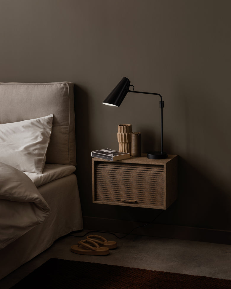 Birdy table lamp swing bedside Hifive Photo Einar Aslaksen