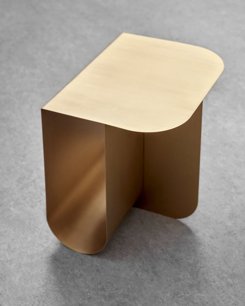 Mass side table