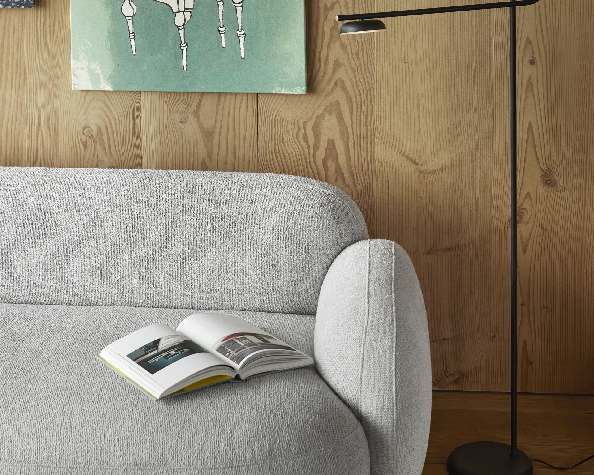 Salto floor lamp black Gem sofa ph Chris Tonnesen