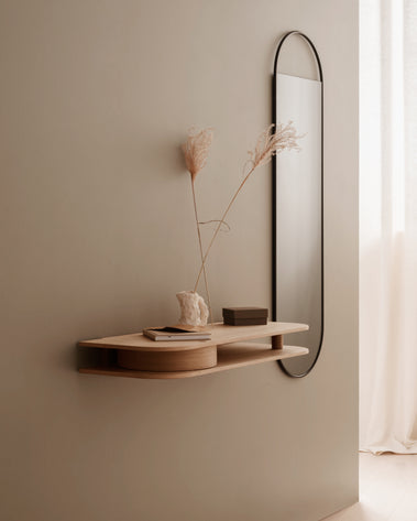 Valet wall console light oak hallway Photo Einar Aslaksen