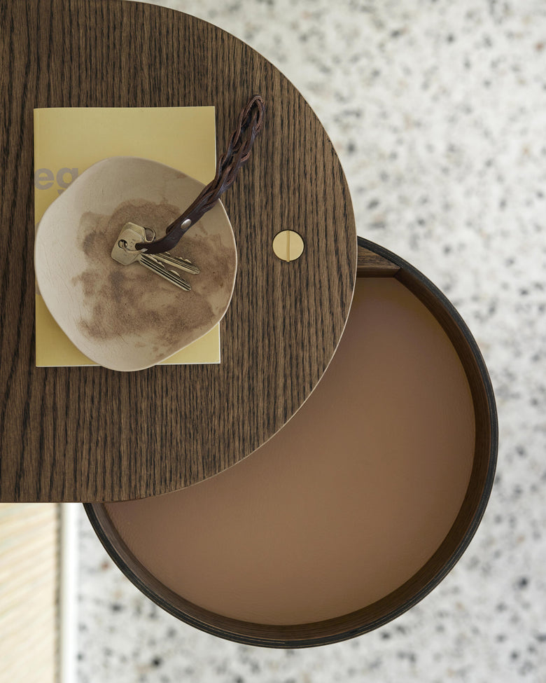 Valet wall drawer smoked oak top view ph Chris Tonnesen