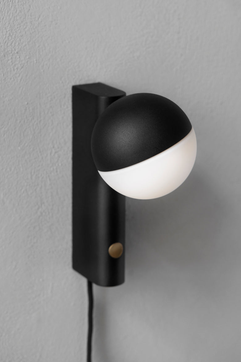 Balancer mini wall/table lamp