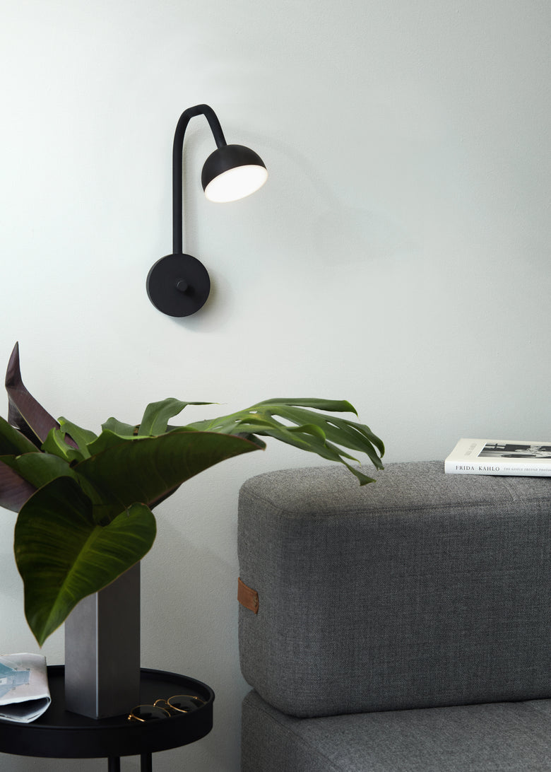 Blush black with sofa photo Chris Tonnesen