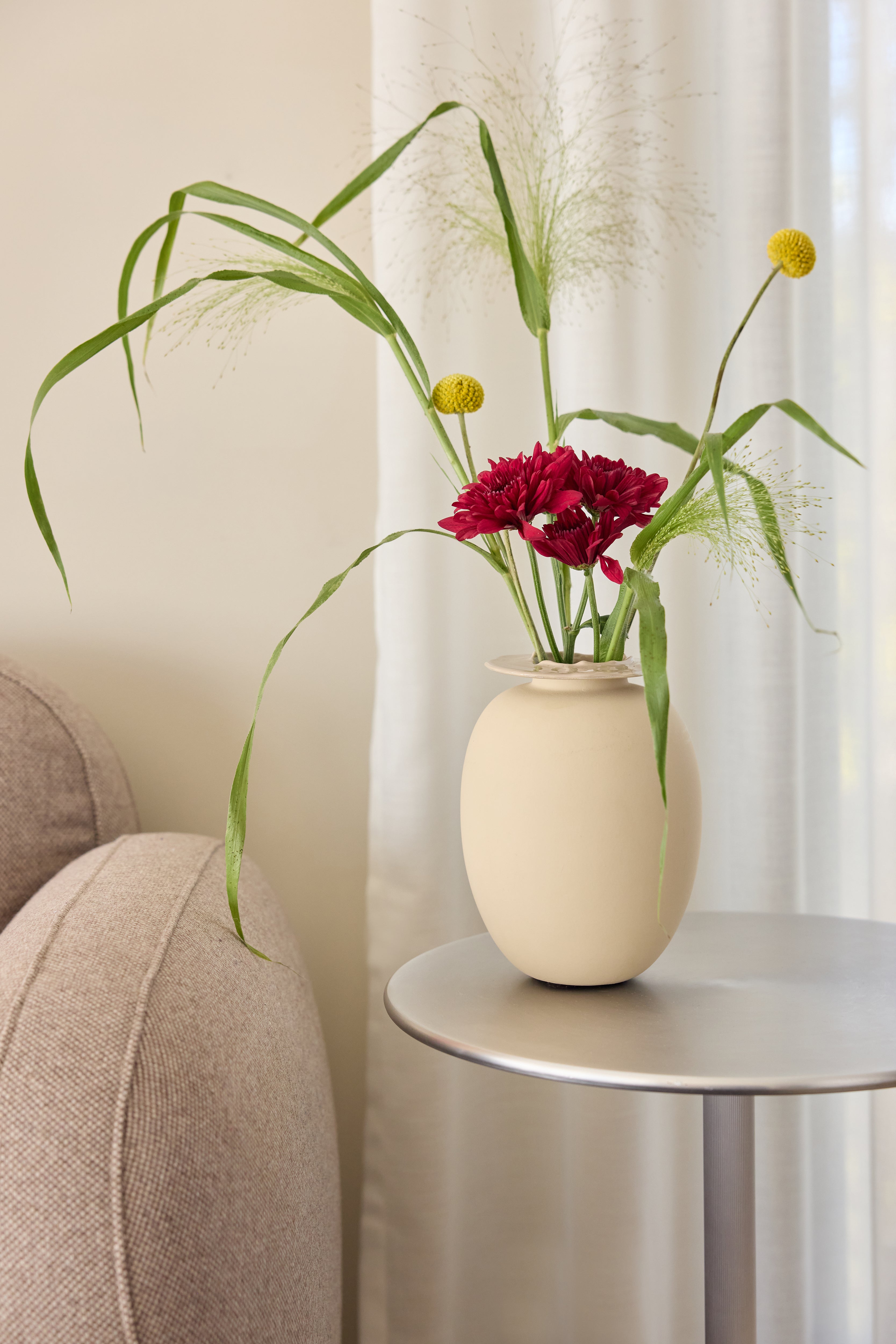 Brim vase