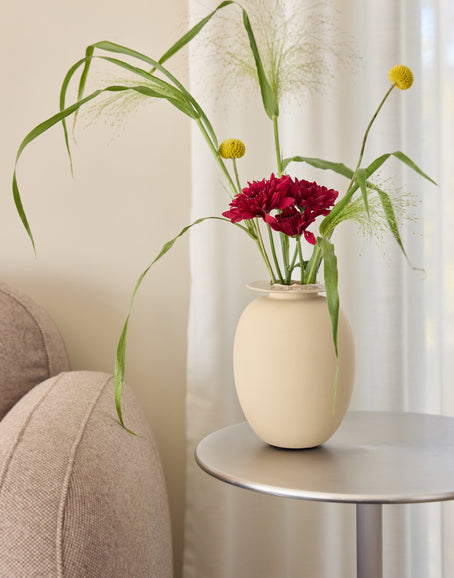 Brim vase