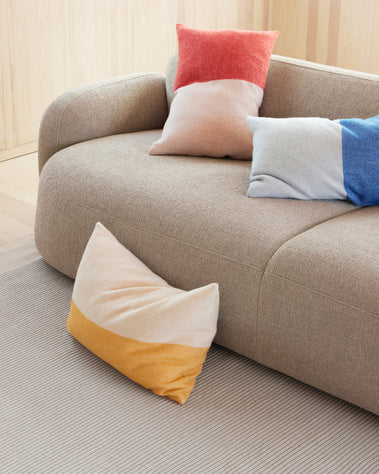 Echo cushion group in sofa Ph Sara Spilling