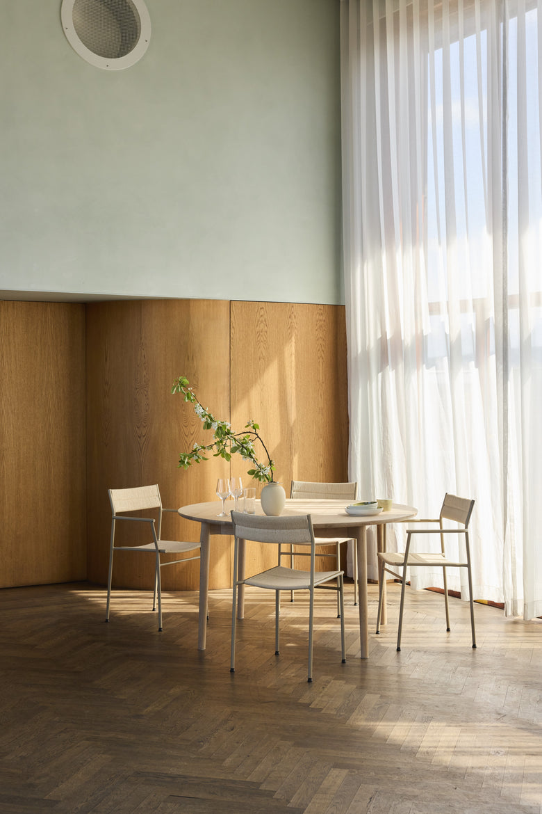 Expand dining table circular