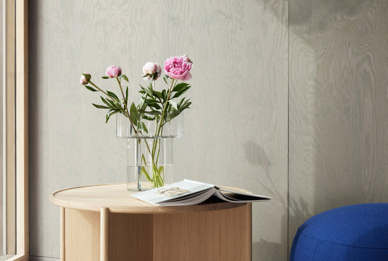 Fab vase transparent landscape Ph Sara Spilling