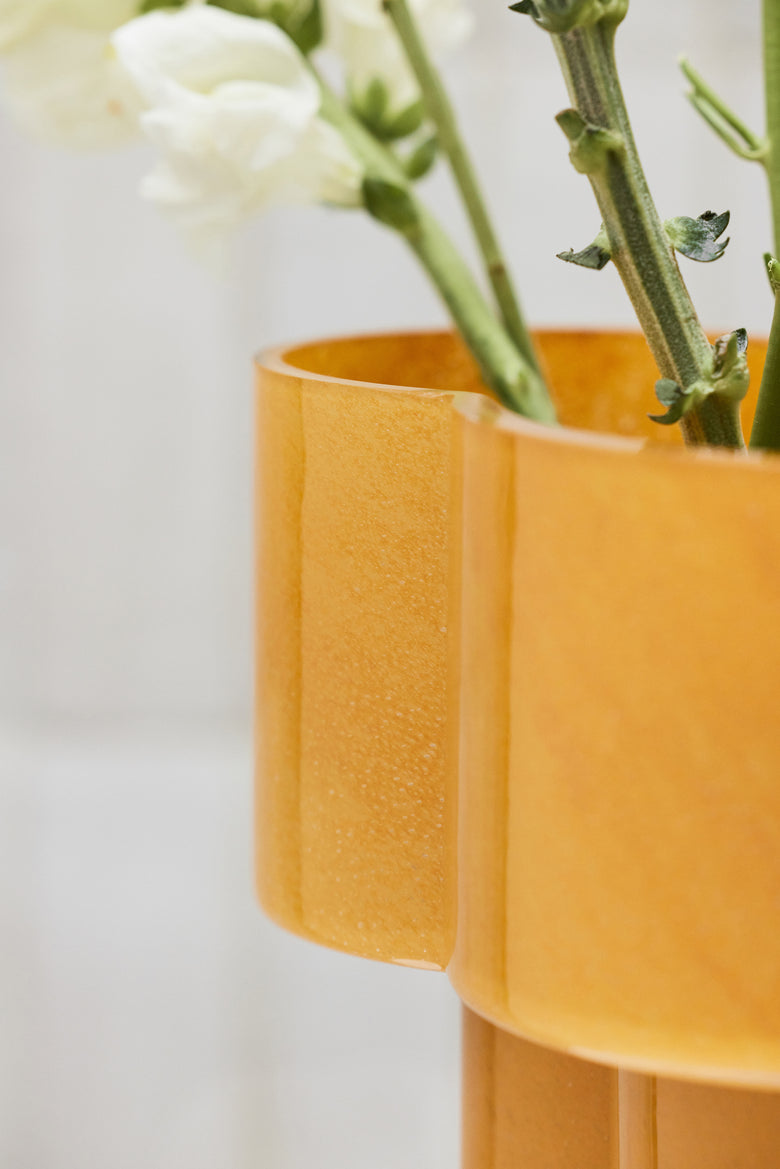 Fab vase yellow detail Ph Sara Spilling