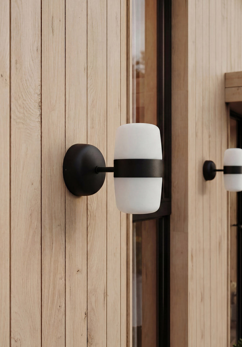 Hall wall lamp