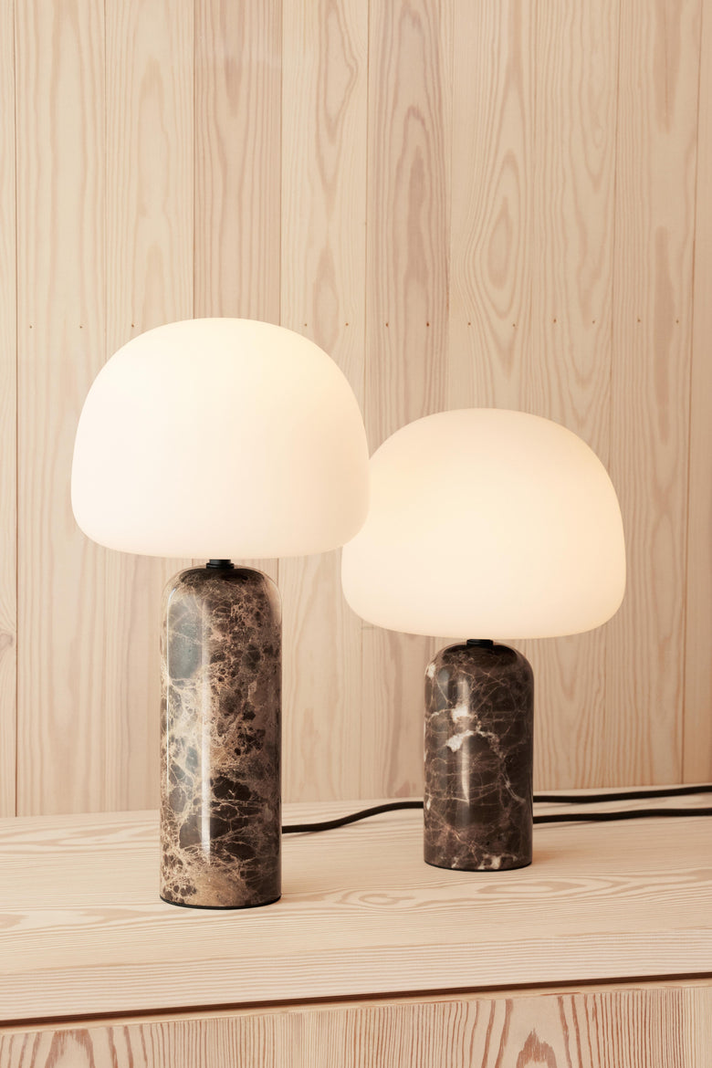 Kin table lamp set close Ph Sara Spilling