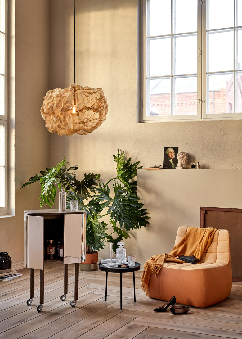 Loud Yam Stilk lounge portrait Photo Chris Tonnesen