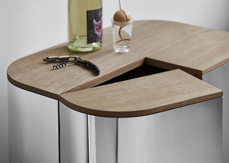 Loud bar cabinet top Photo Chris Tonnesen