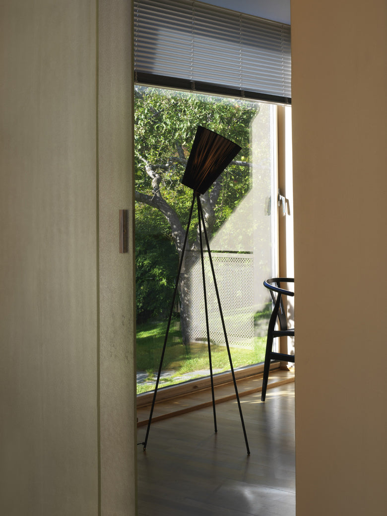 Oslo Wood floor lamp