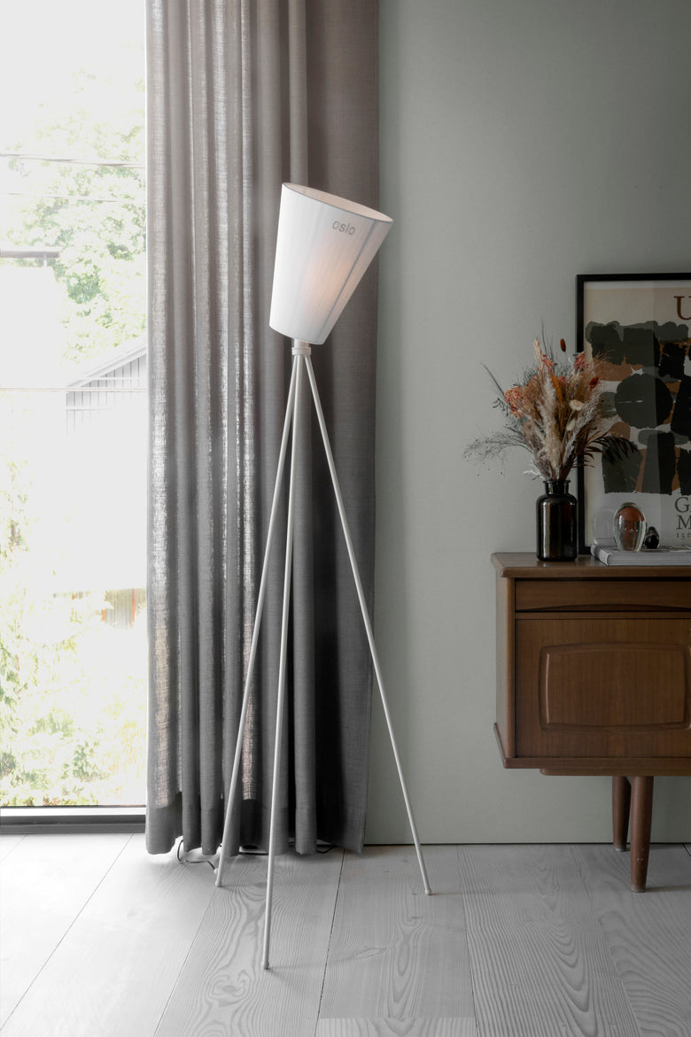 Oslo Wood floor lamp