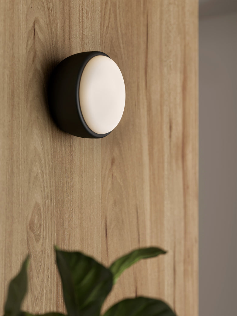 Over Me ceiling/wall lamp