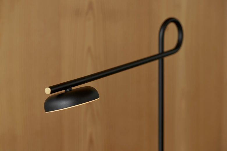 Salto table lamp