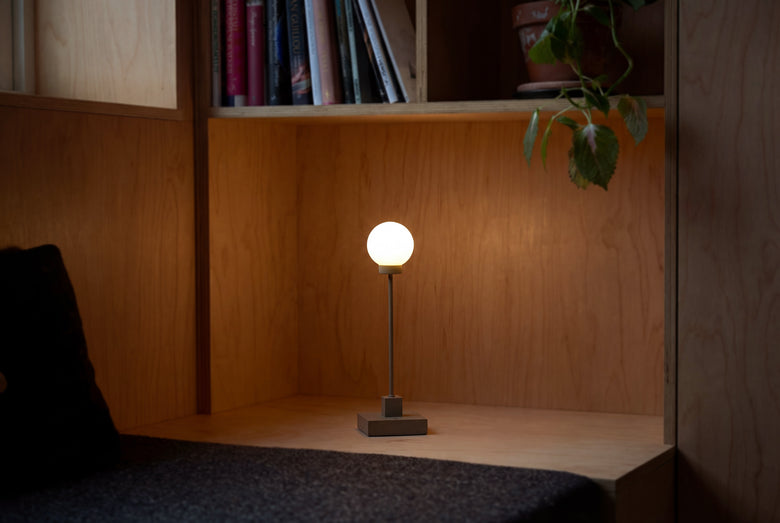 Snowball bærbar bordlampe