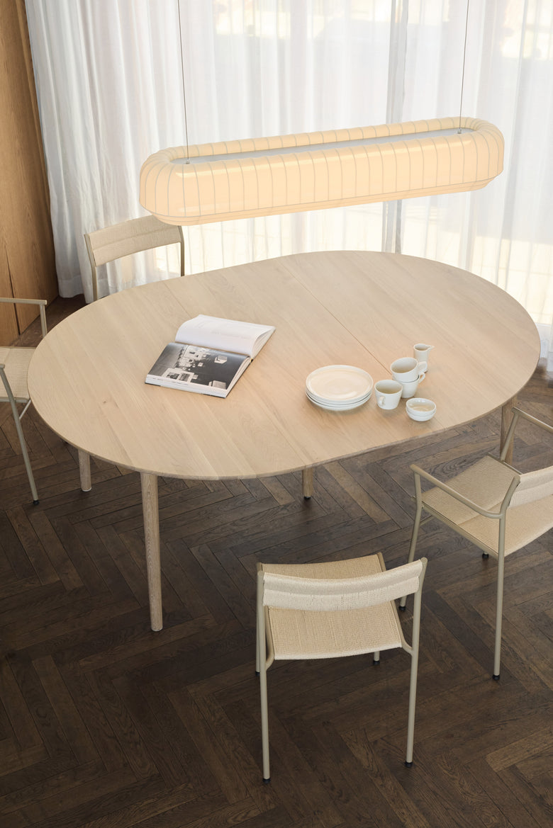 Expand dining table circular