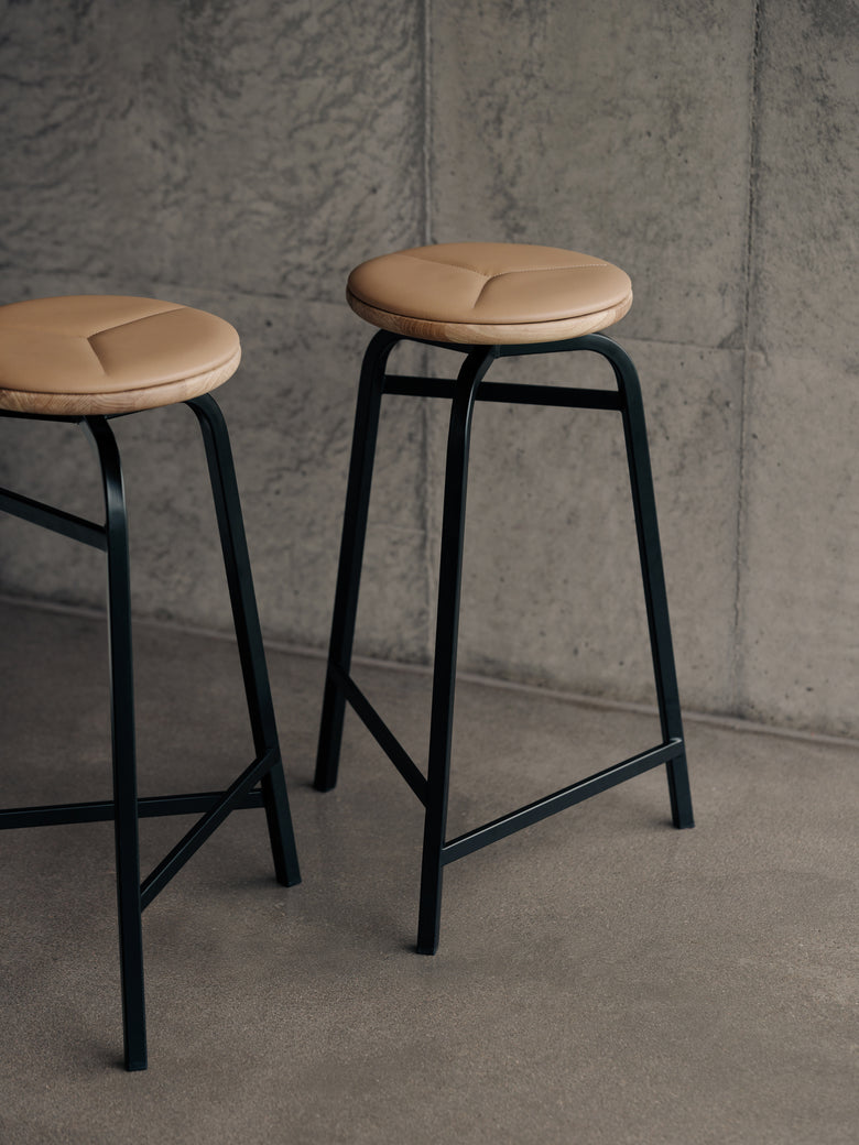 Treble bar stool